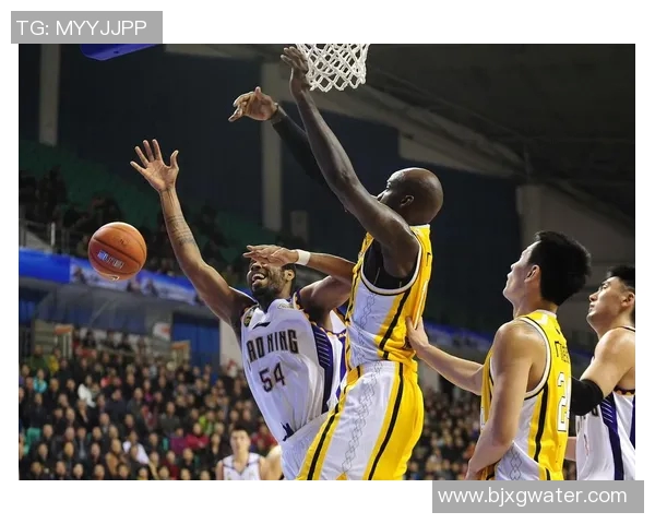 远古足球星的传奇故事与古代赛场上激情与智慧的较量